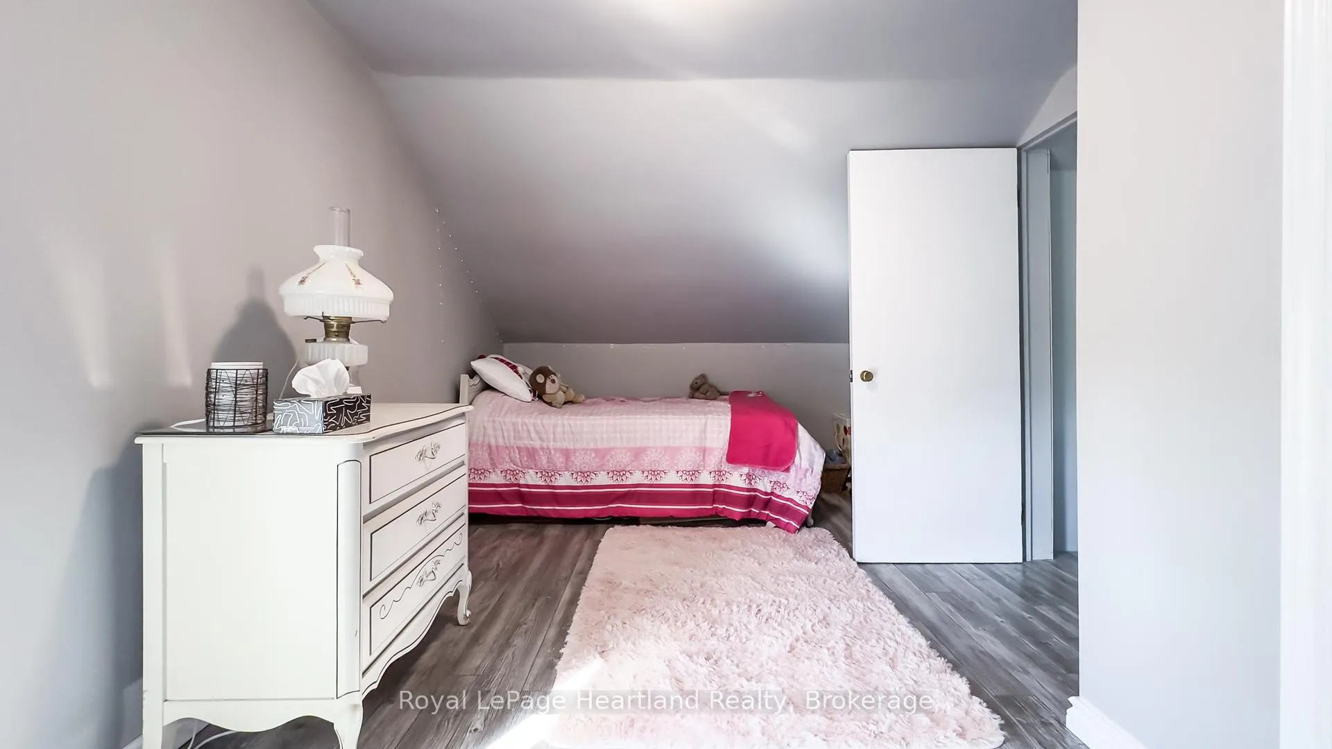Photo 23 of 79460 Bluewater Highway, Central Huron, Goderich — HOMEH