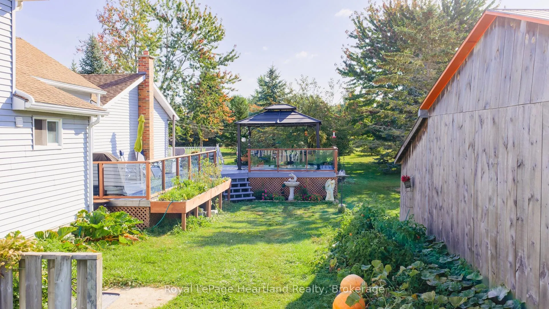 Photo 39 of 79460 Bluewater Highway, Central Huron, Goderich — HOMEH