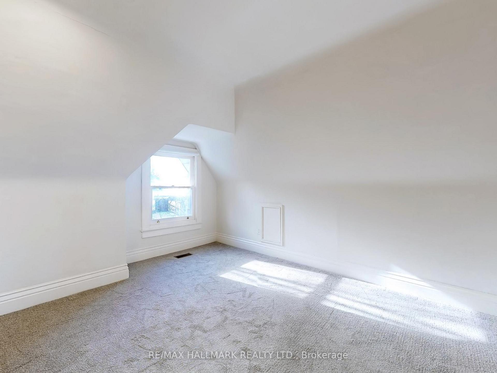 Photo 31 of 86 Langley Avenue, Toronto, North Riverdale — HOMEH