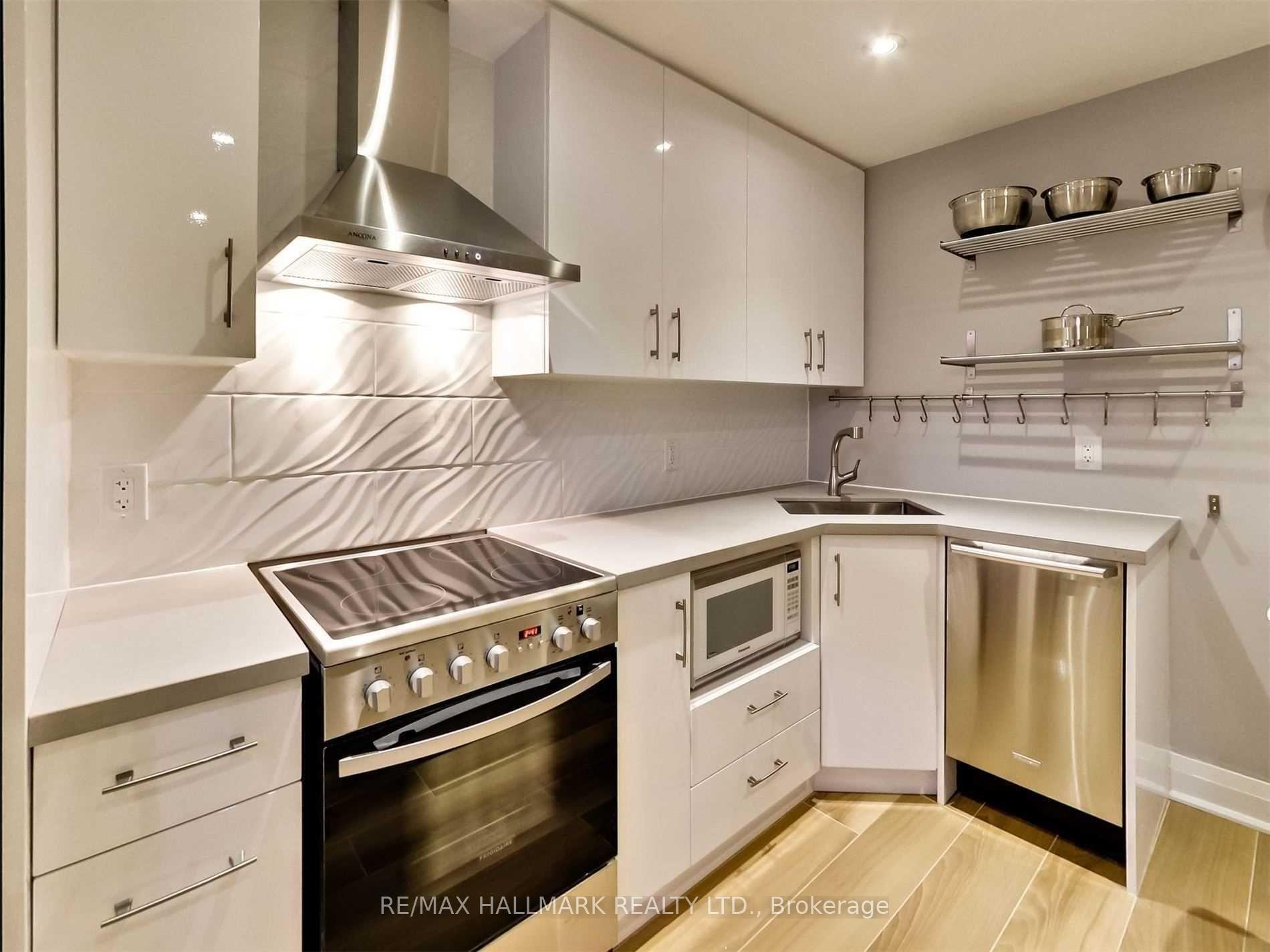 Photo 7 of Unit Lower, 339 Wellesley Street, Toronto, Cabbagetown-South St. James Town — HOMEH