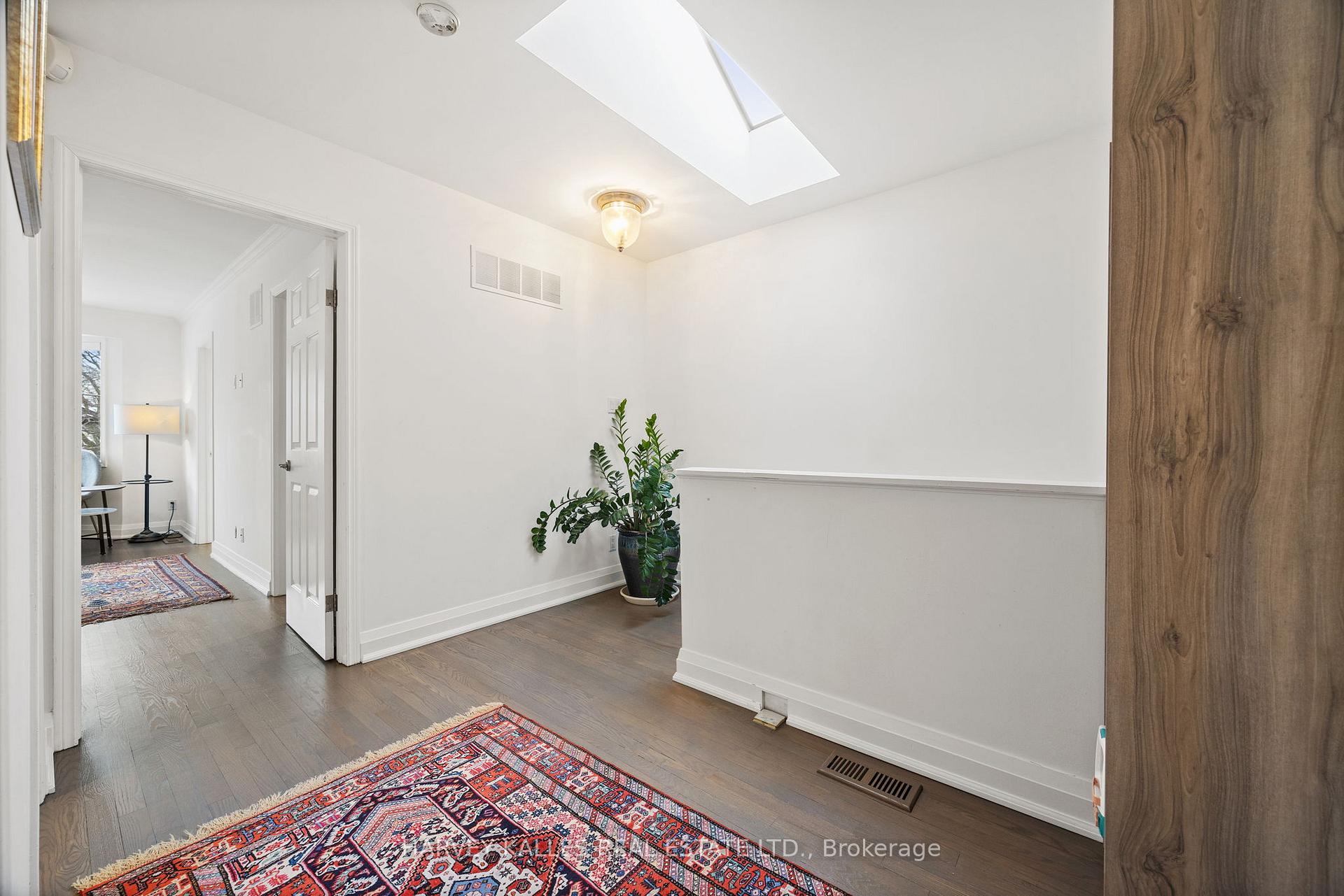 Photo 17 of 39 Carmichael Avenue, Toronto, Bedford Park-Nortown — HOMEH