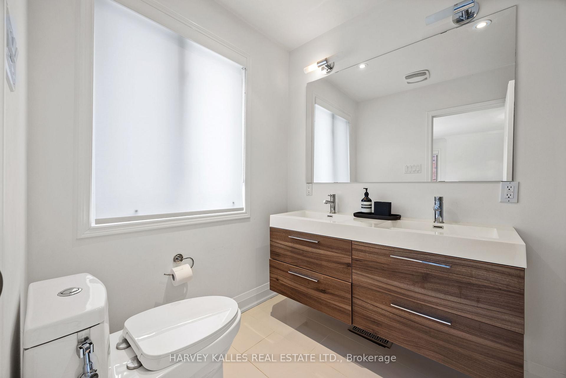 Photo 34 of 39 Carmichael Avenue, Toronto, Bedford Park-Nortown — HOMEH