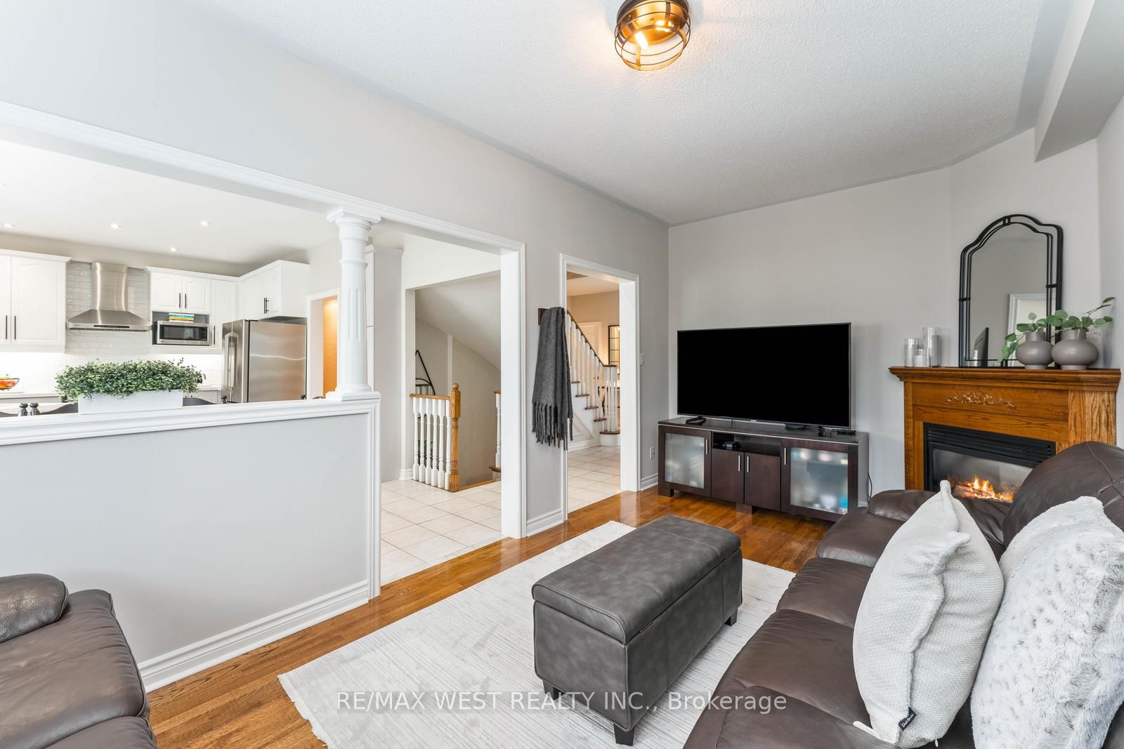 Photo 52 of 131 Cherokee Drive, Vaughan, Maple — HOMEH