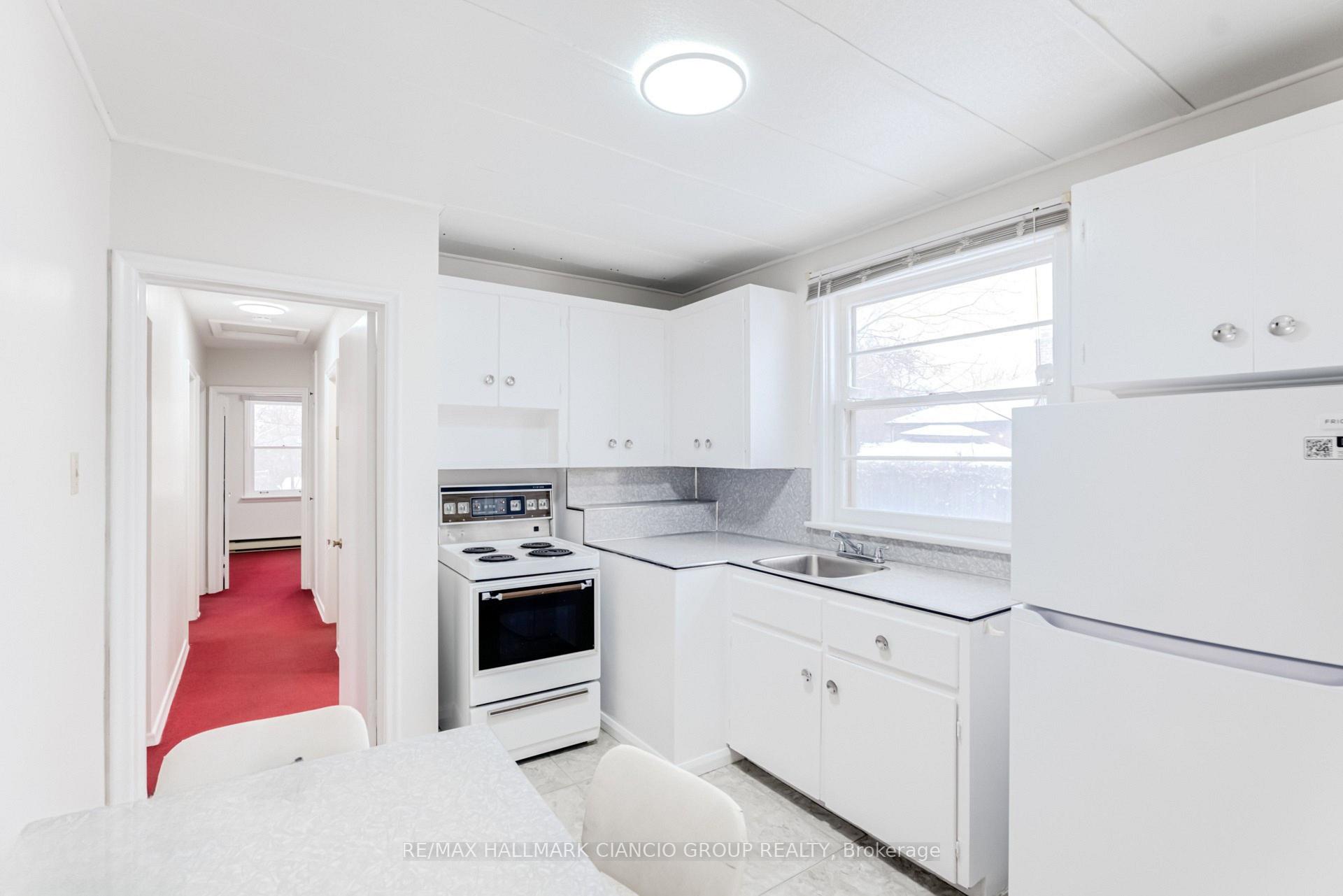 Photo 10 of 18 Castille Avenue, Scarborough, Wexford-Maryvale — HOMEH