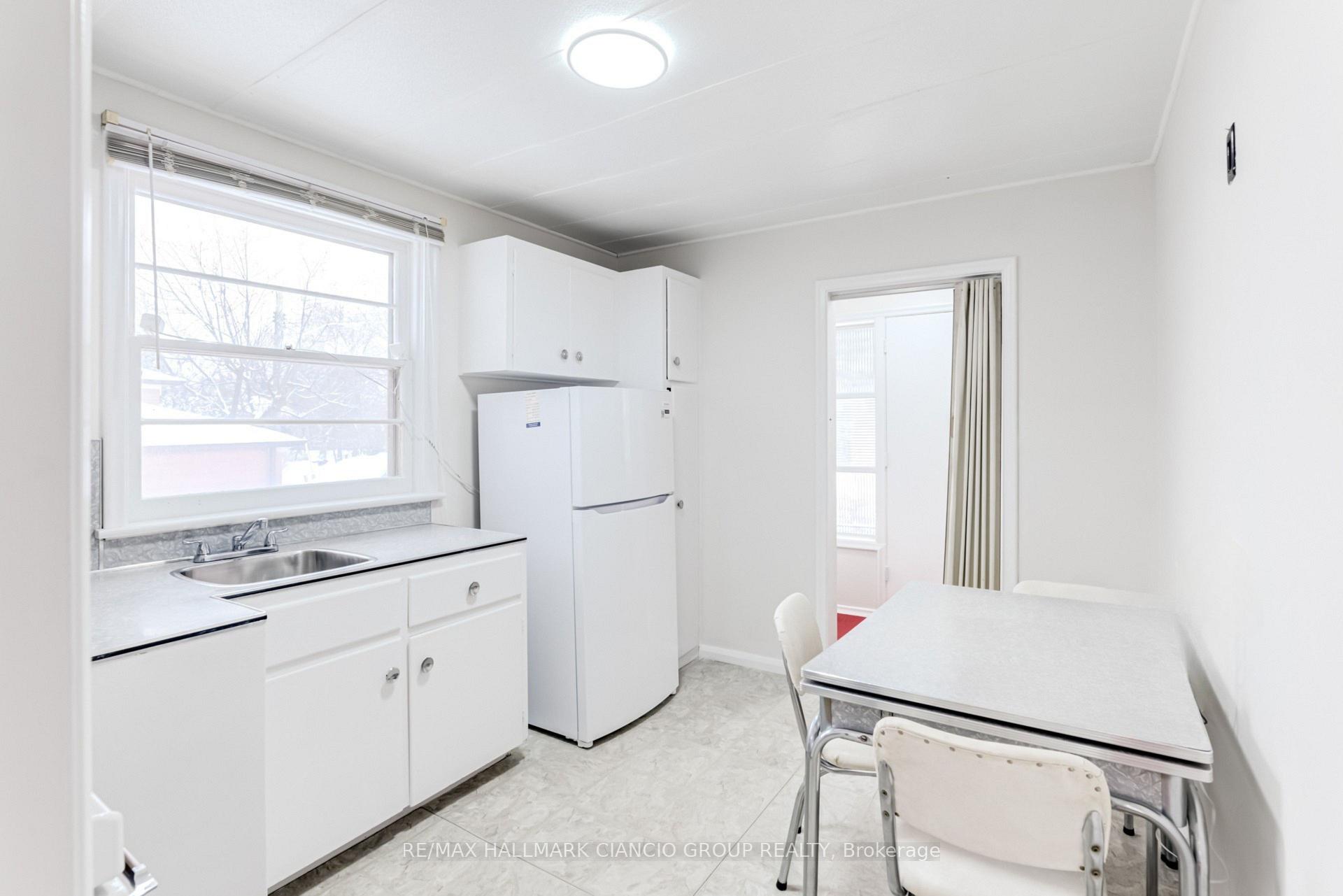 Photo 11 of 18 Castille Avenue, Scarborough, Wexford-Maryvale — HOMEH