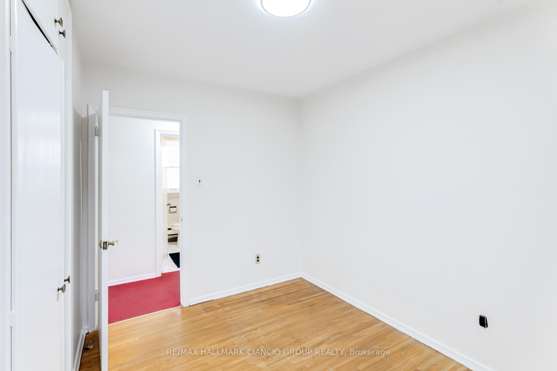 Photo 16 of 18 Castille Avenue, Scarborough, Wexford-Maryvale — HOMEH