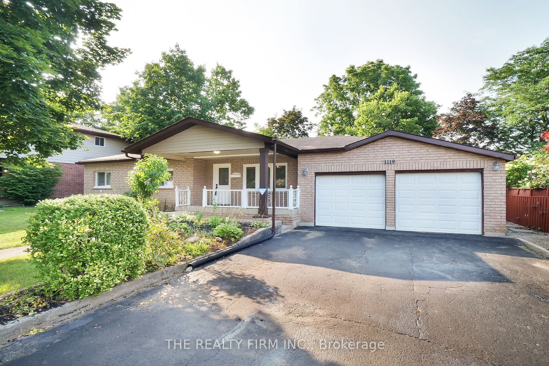 Front of 1119 Melsandra Avenue