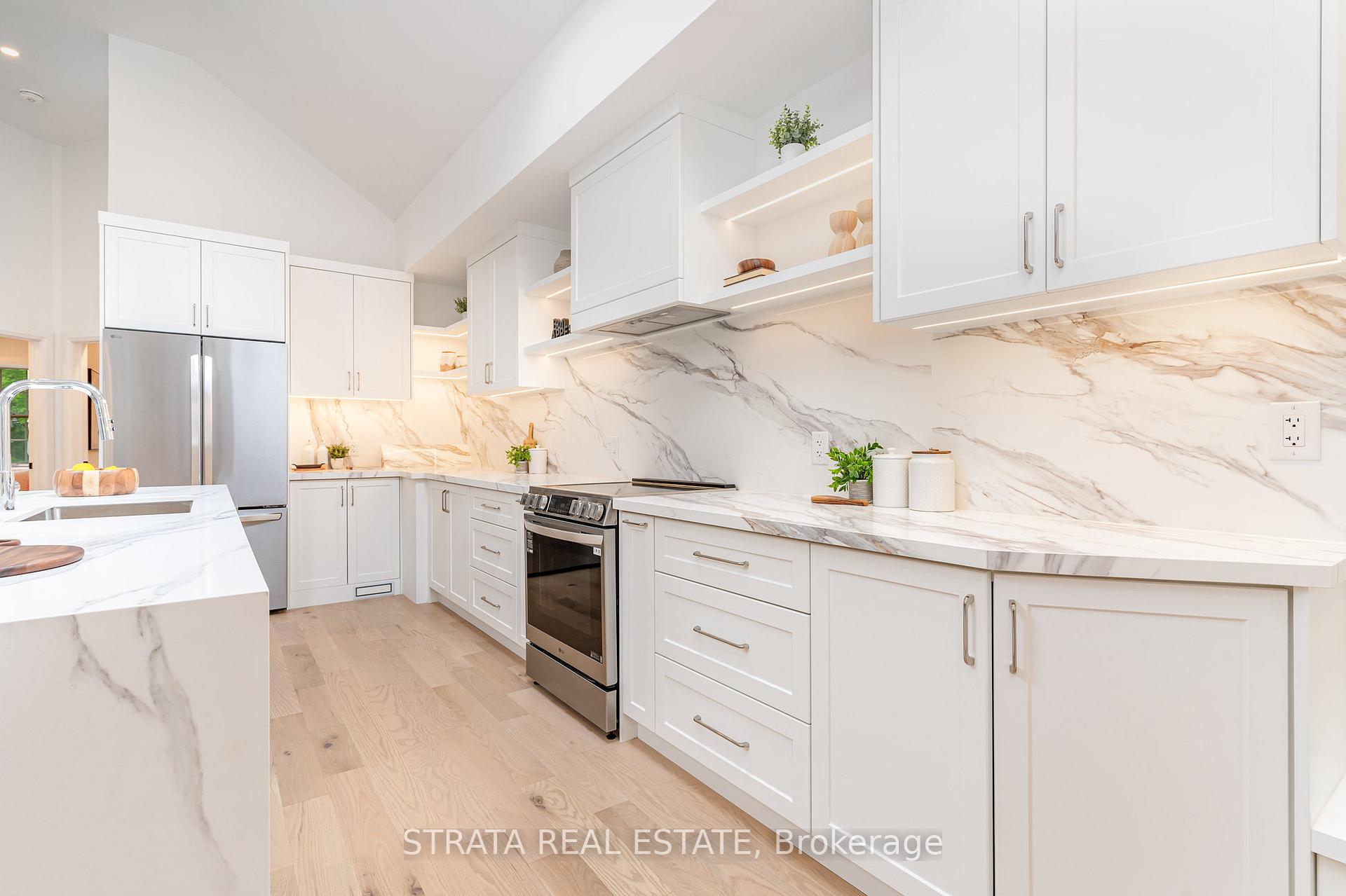 Photo 2 of 612 O'Connor Drive, Toronto, East York — HOMEH