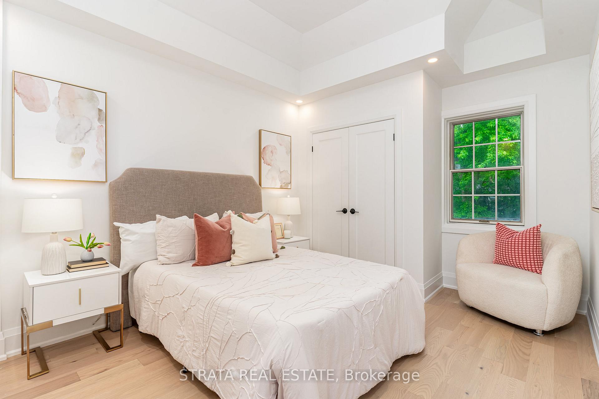 Photo 12 of 612 O'Connor Drive, Toronto, East York — HOMEH