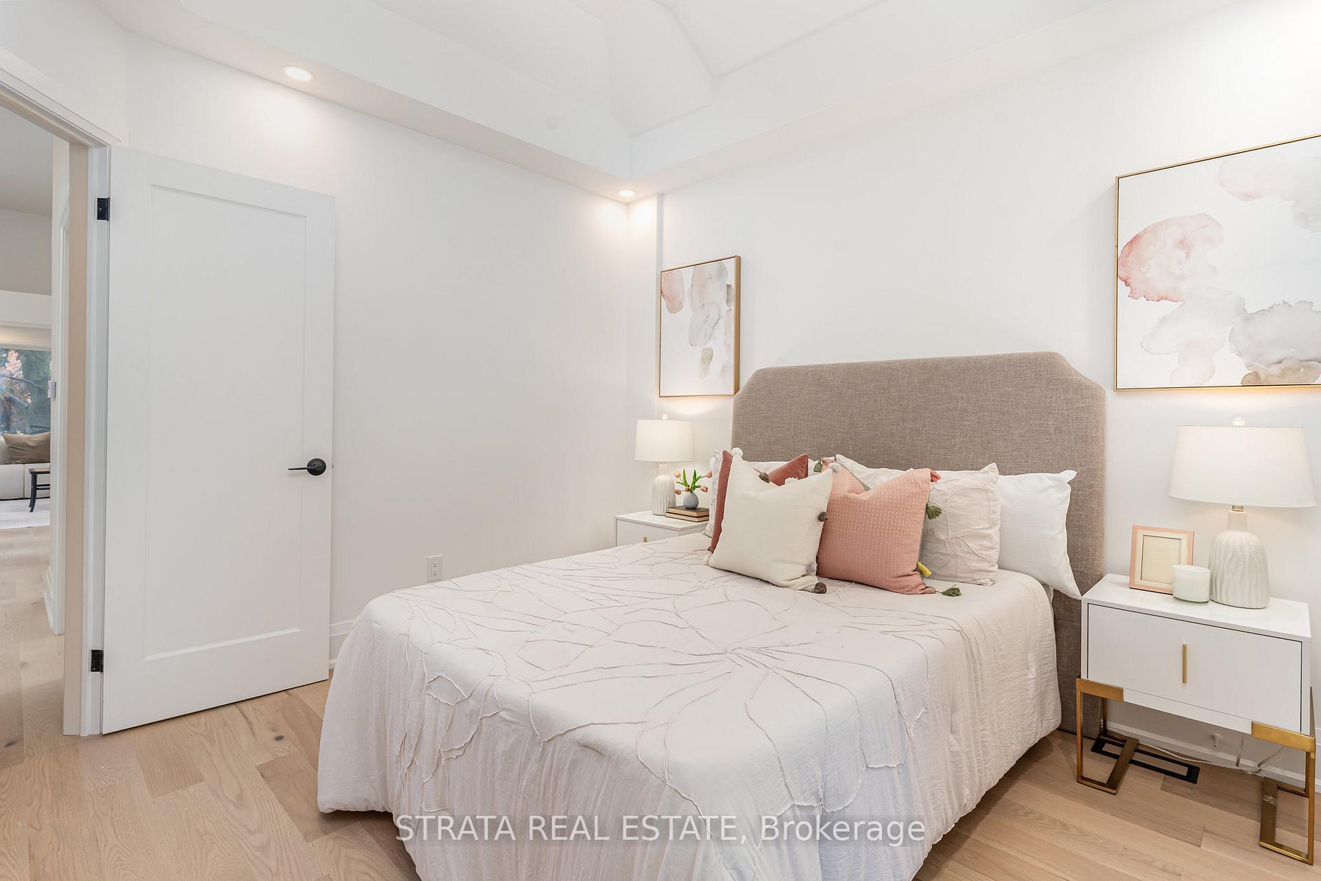 Photo 13 of 612 O'Connor Drive, Toronto, East York — HOMEH