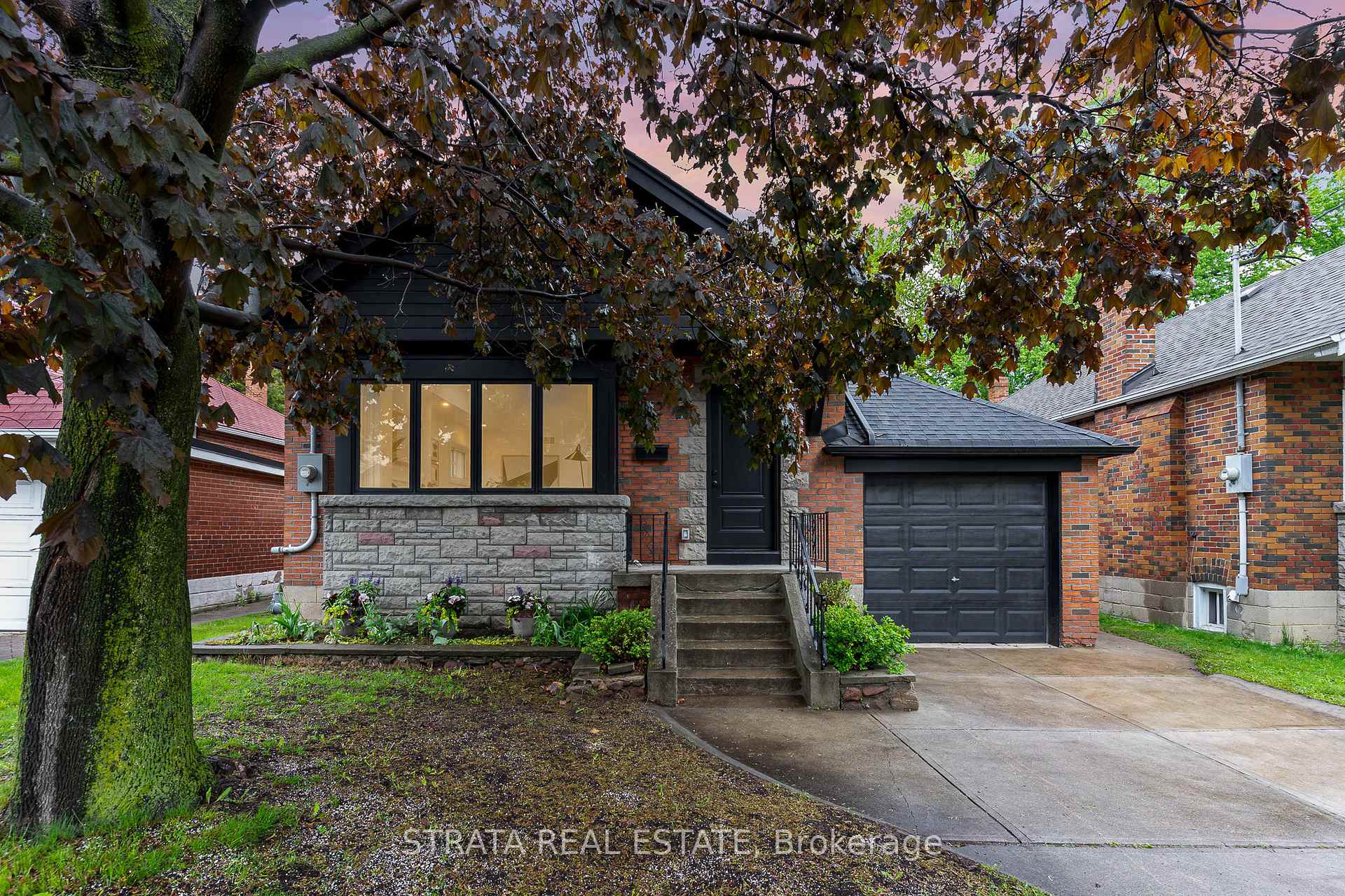 Photo 28 of 612 O'Connor Drive, Toronto, East York — HOMEH