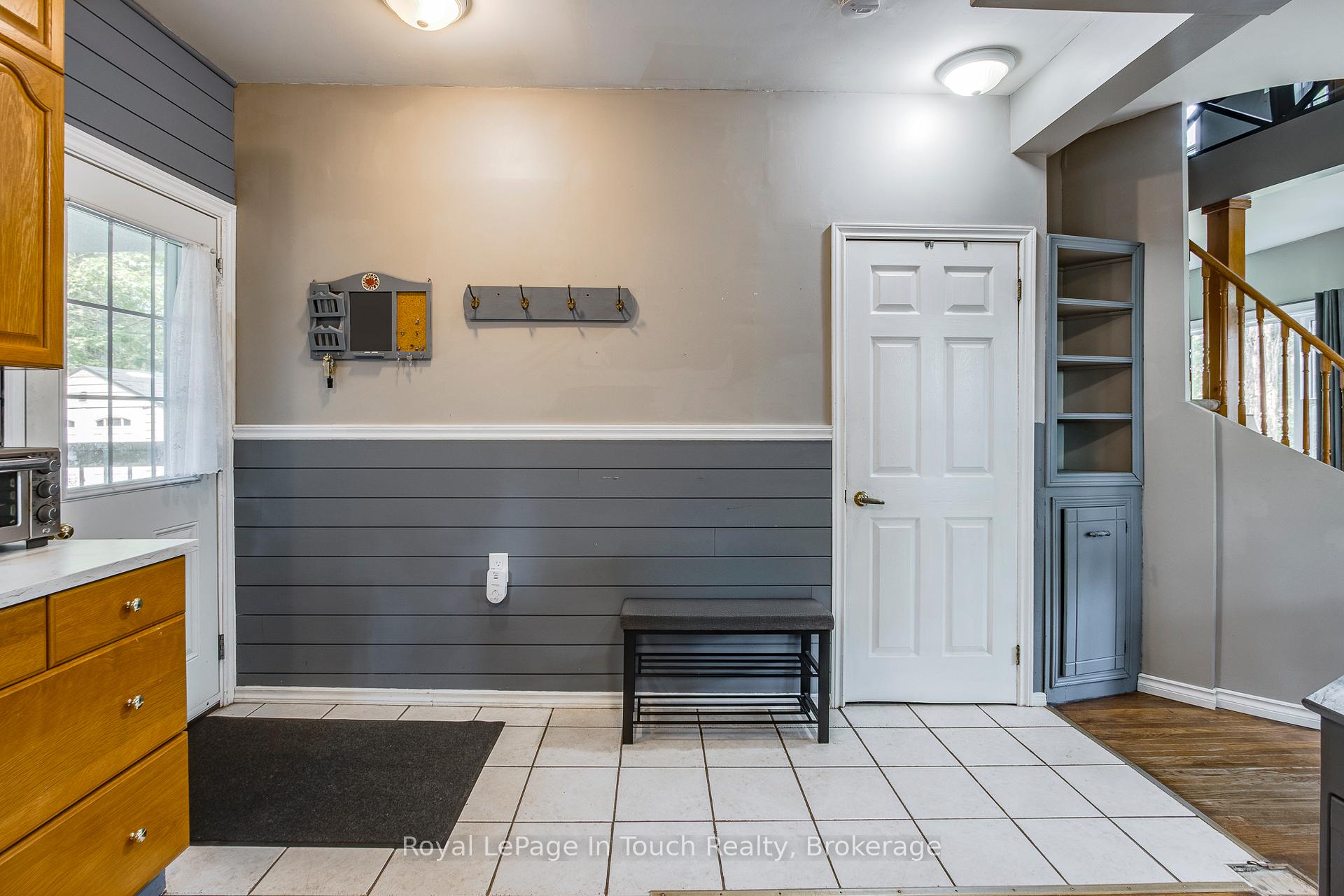 Photo 10 of 68 Quesnelle Drive, Tiny, Rural Tiny — HOMEH