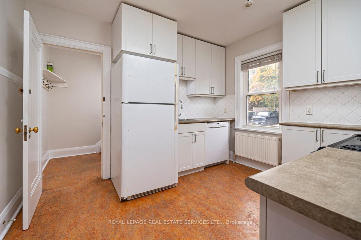 Photo 5 of Unit Main, 59 Albertus Avenue, Toronto, Lawrence Park South — HOMEH