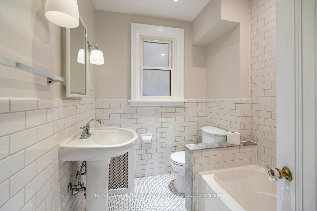 Photo 10 of Unit Main, 59 Albertus Avenue, Toronto, Lawrence Park South — HOMEH
