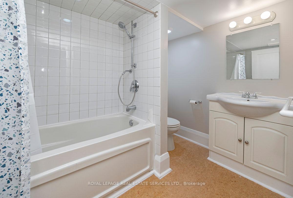 Photo 17 of Unit Main, 59 Albertus Avenue, Toronto, Lawrence Park South — HOMEH