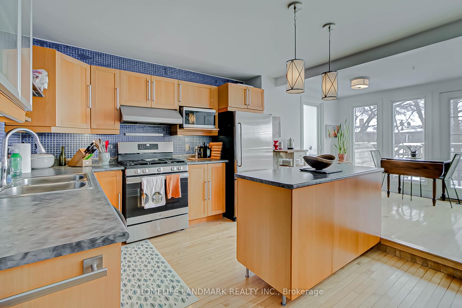 Photo 8 of 251 Withrow Avenue, Toronto, North Riverdale — HOMEH