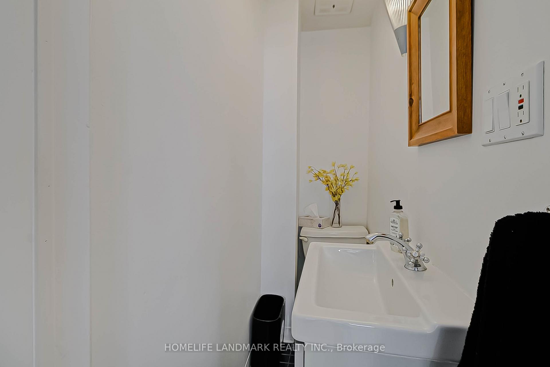 Photo 14 of 251 Withrow Avenue, Toronto, North Riverdale — HOMEH