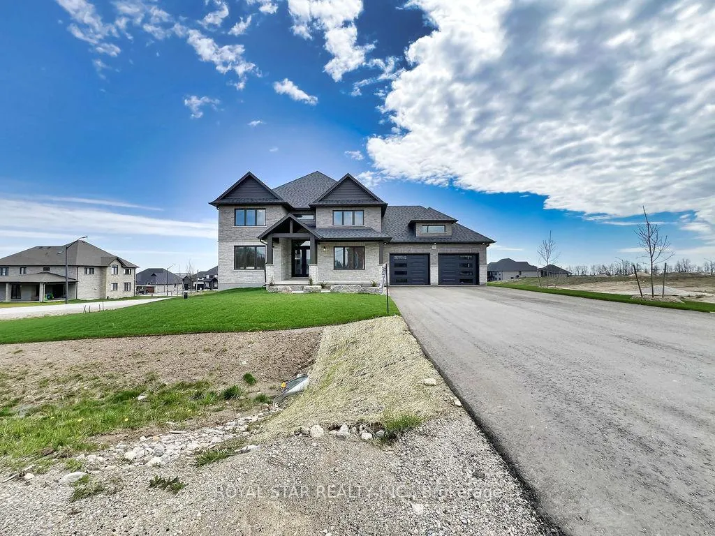 Photo 2 of 38 Charles Currie Crescent, Erin, Rural Erin — HOMEH