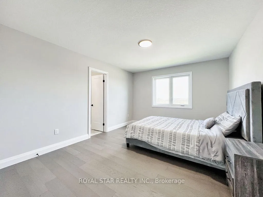 Photo 25 of 38 Charles Currie Crescent, Erin, Rural Erin — HOMEH