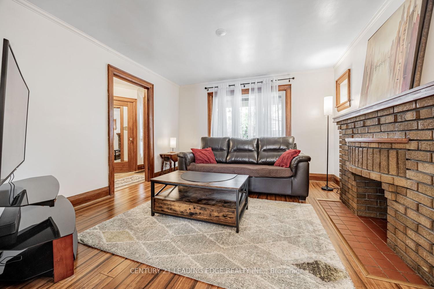 Photo 4 of 295 Monarch Park Avenue, Toronto, Danforth Village-East York — HOMEH