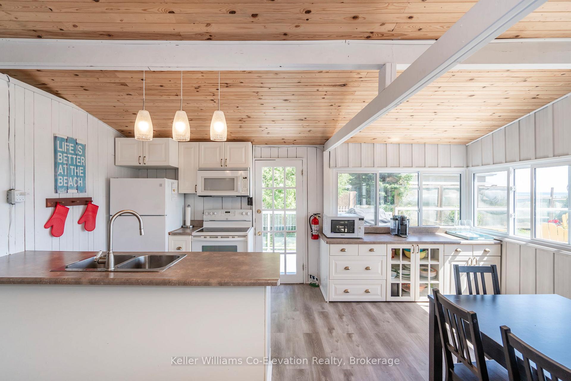 Photo 11 of 1486 Tiny Beaches Road N, Tiny, Rural Tiny — HOMEH
