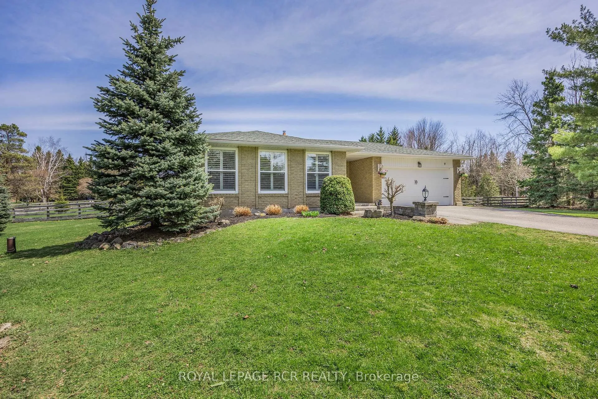 Photo 1 of 9 Woodland Road, Amaranth, Rural Amaranth — HOMEH