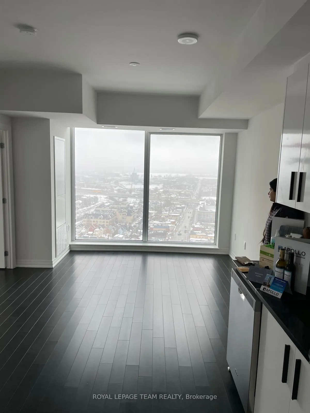 Photo 9 of Unit 2302, 805 Carling Avenue, Ottawa, West Centre Town — HOMEH