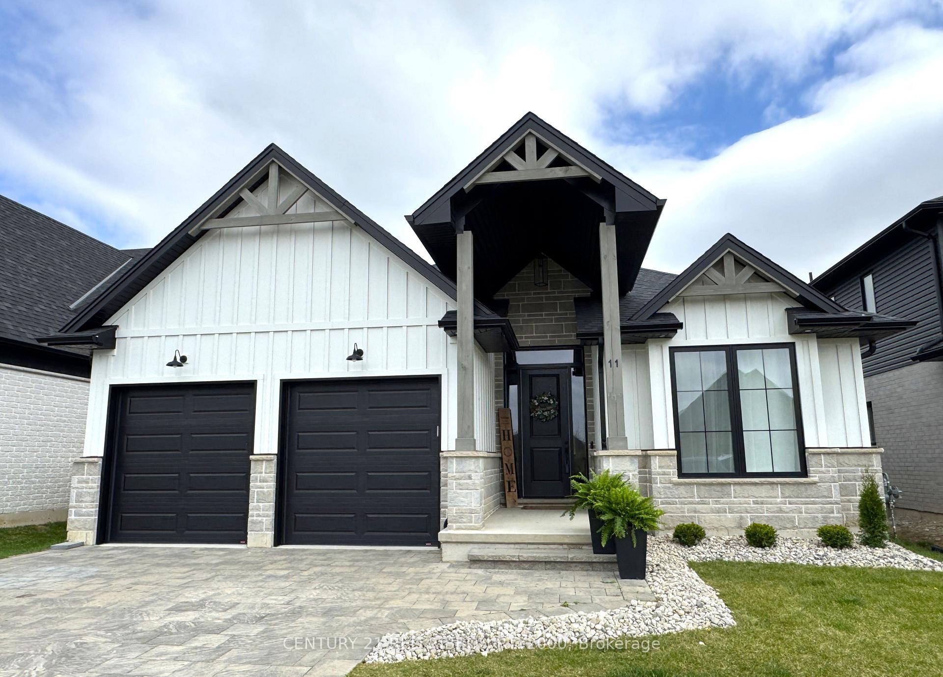 Front of 11 Briscoe Crescent