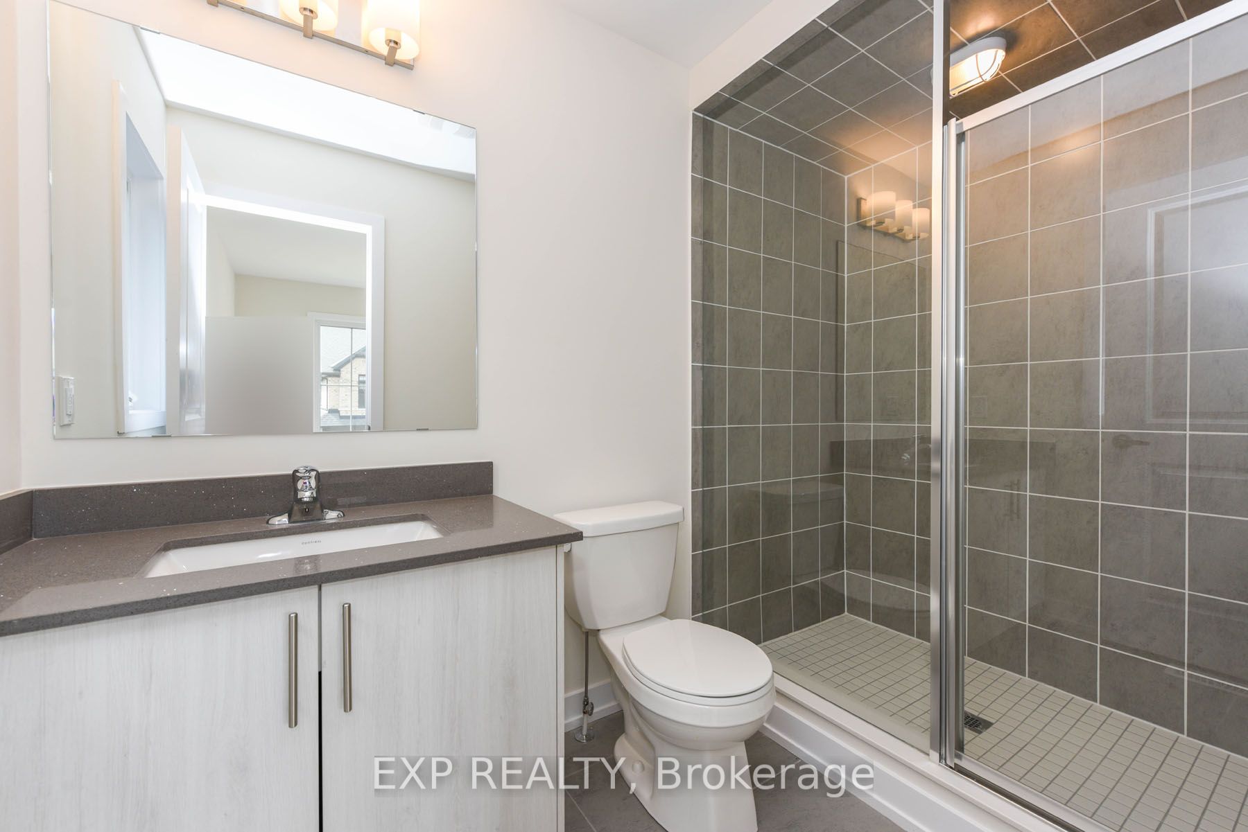 Photo 49 of 1431 wellwood Terrace, Milton, Cobban — HOMEH