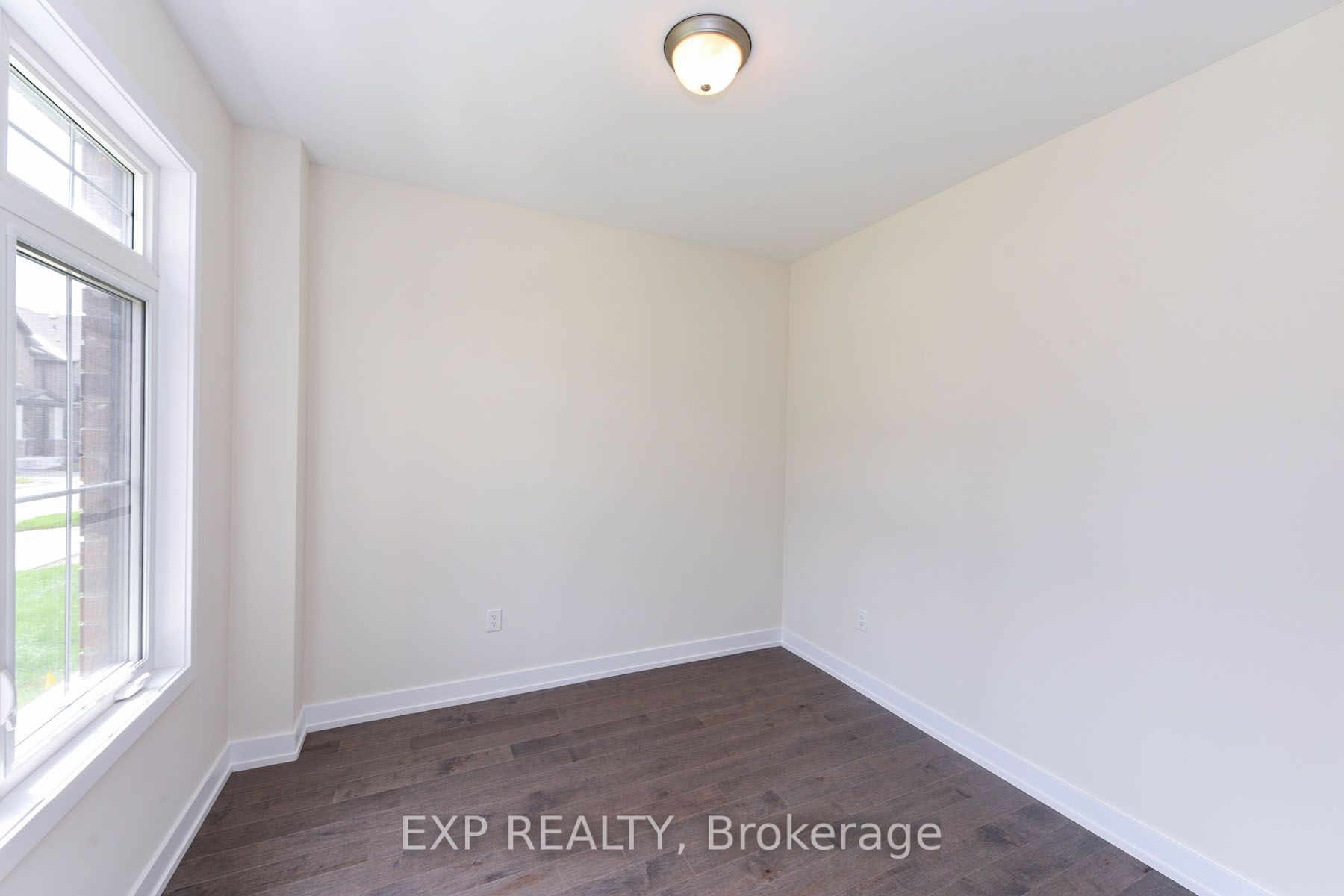 Photo 73 of 1431 wellwood Terrace, Milton, Cobban — HOMEH