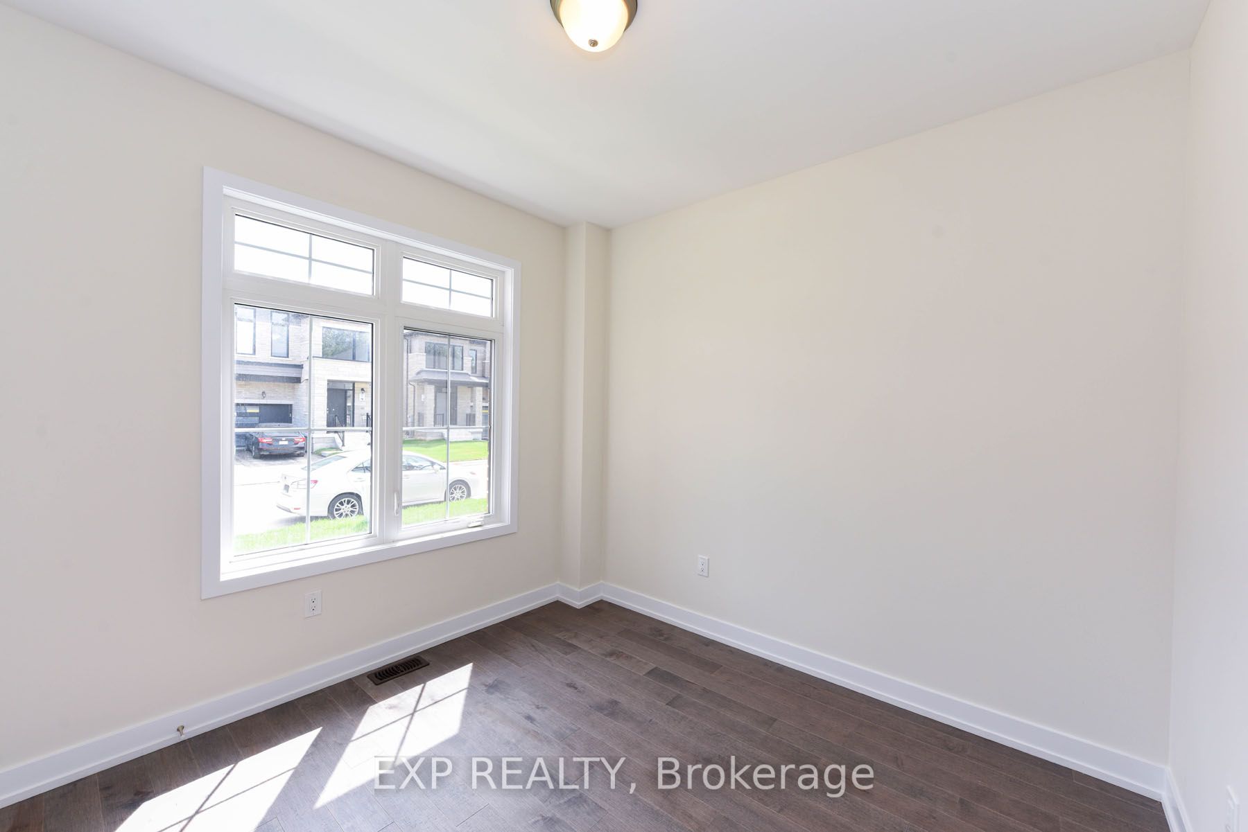 Photo 74 of 1431 wellwood Terrace, Milton, Cobban — HOMEH