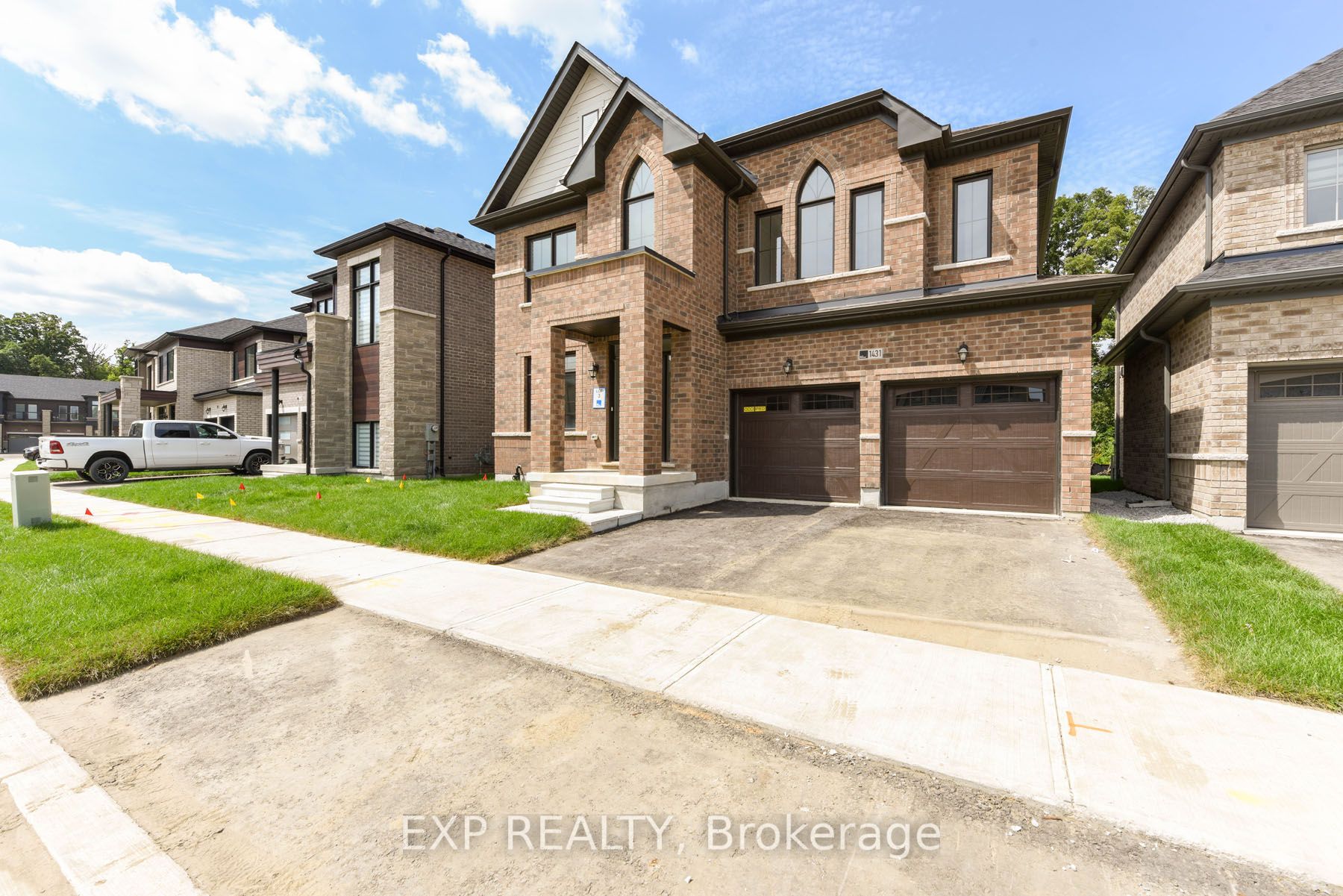 Photo 2 of 1431 wellwood Terrace, Milton, Cobban — HOMEH