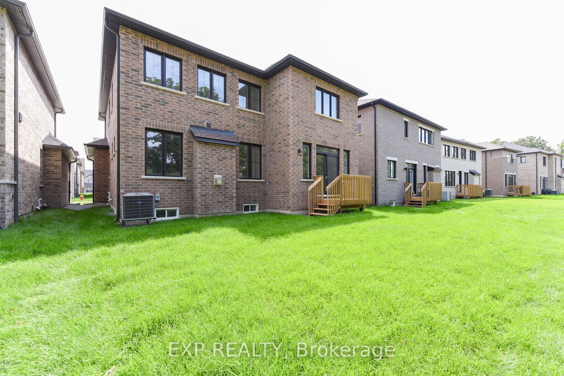 Photo 38 of 1431 wellwood Terrace, Milton, Cobban — HOMEH