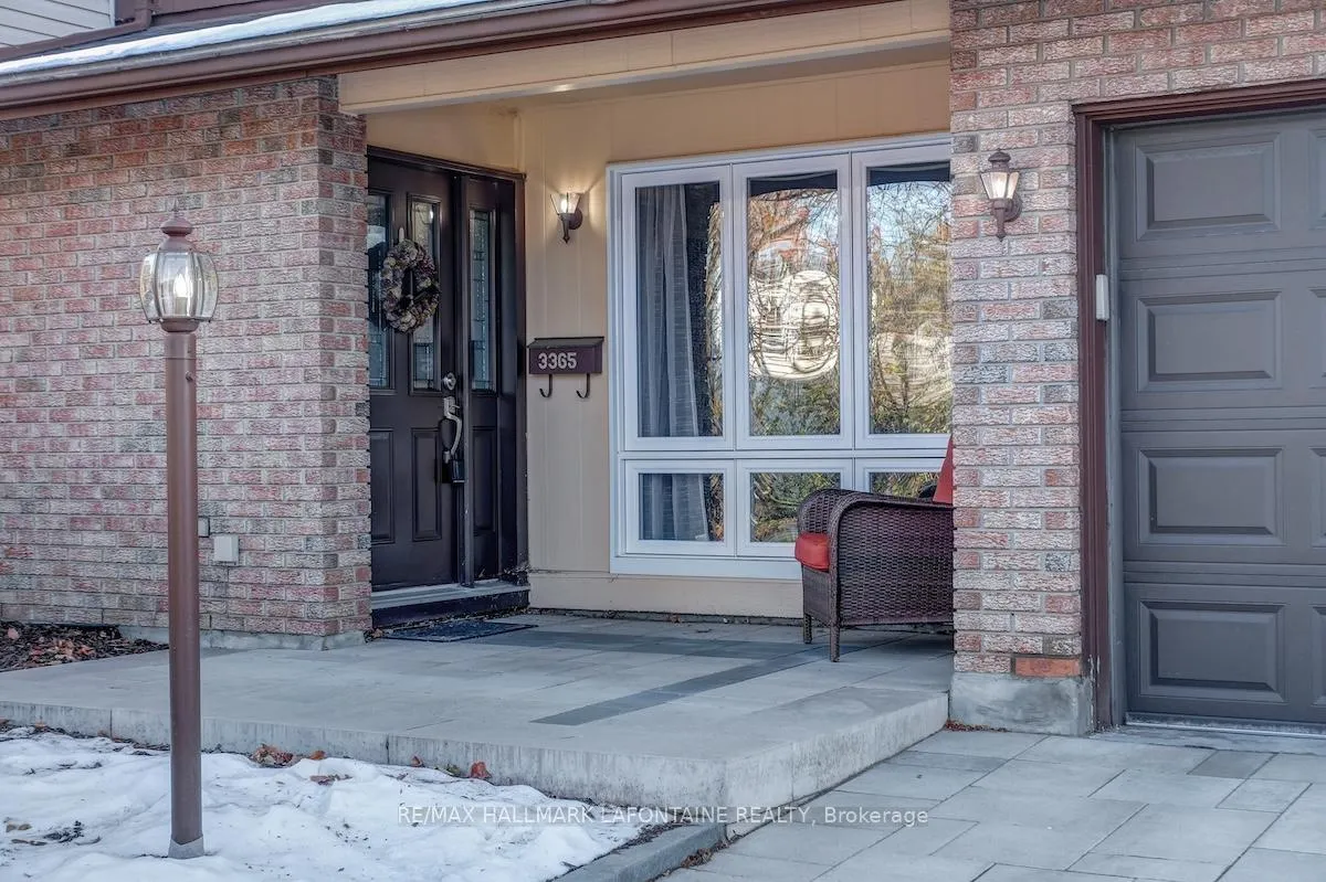 Photo 2 of 3365 D'Aoust Avenue, Ottawa, Sawmill Creek/Timbermill — HOMEH