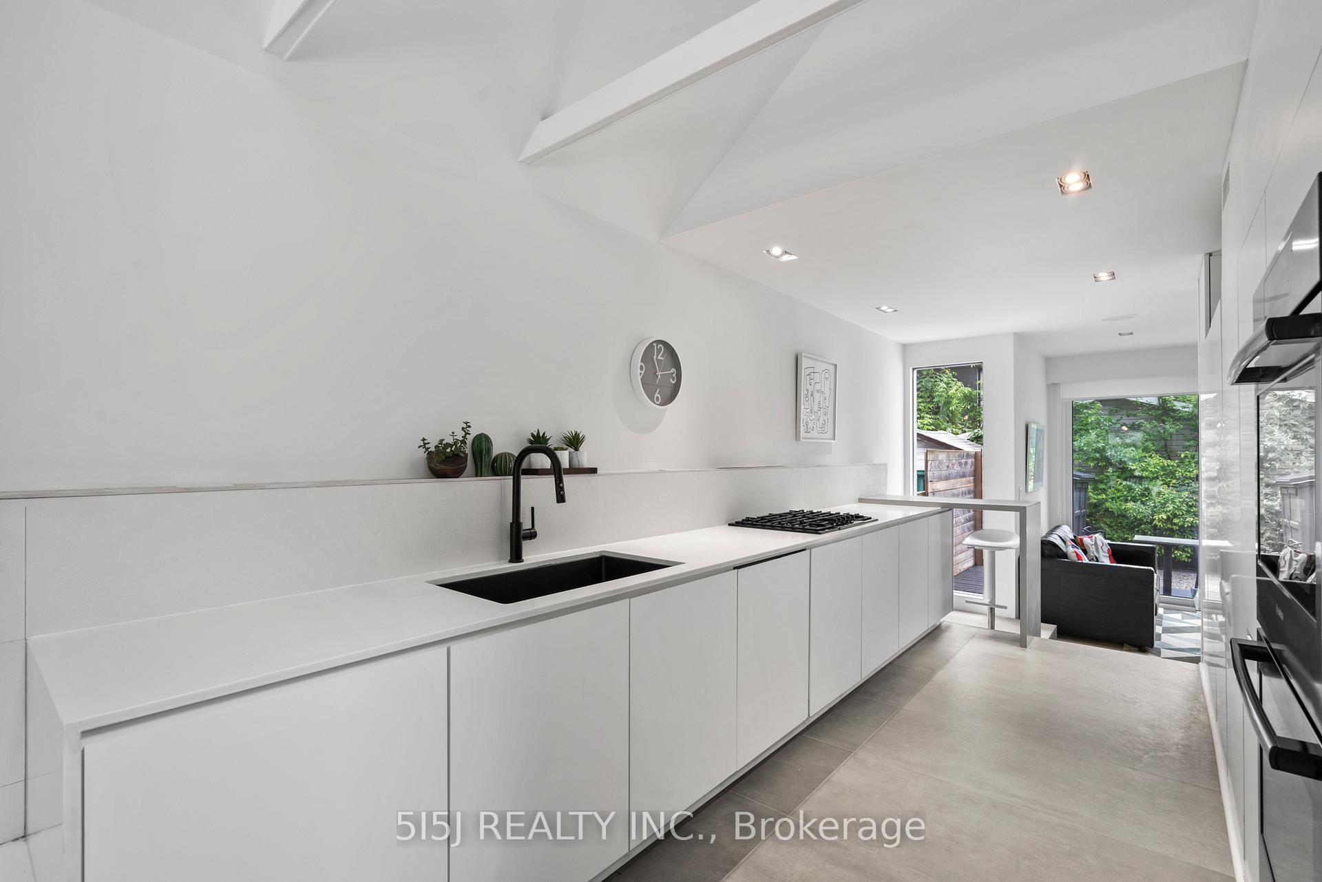 Photo 10 of 421 Craven Road, Toronto, Greenwood-Coxwell — HOMEH