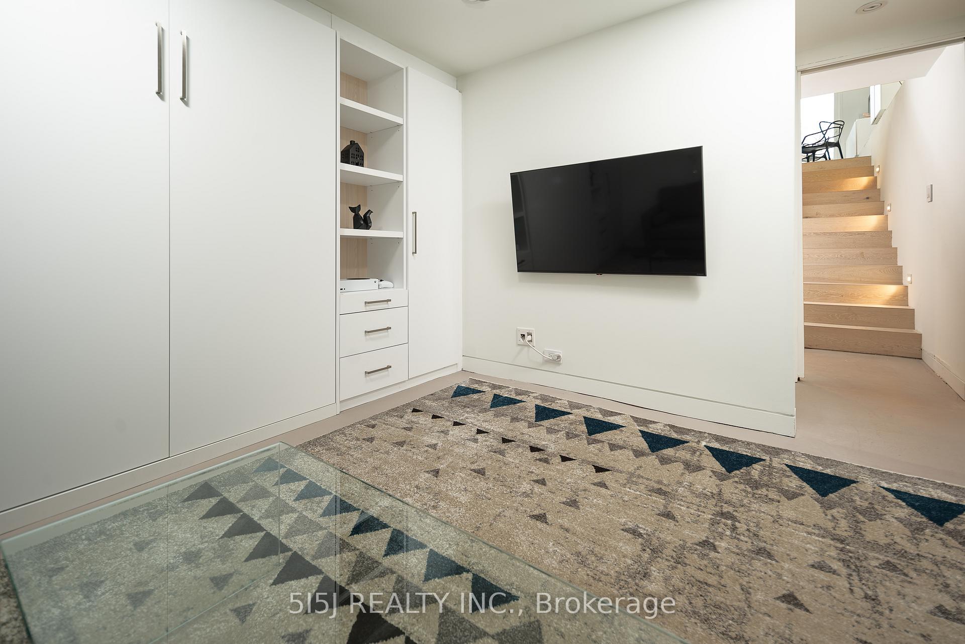 Photo 19 of 421 Craven Road, Toronto, Greenwood-Coxwell — HOMEH
