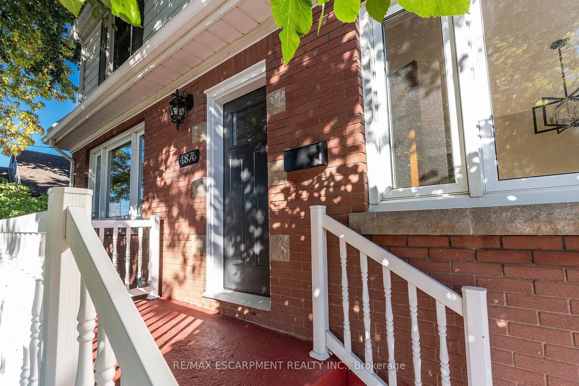 Photo 2 of 4876 Portage Road, Niagara Falls, Cherrywood — HOMEH
