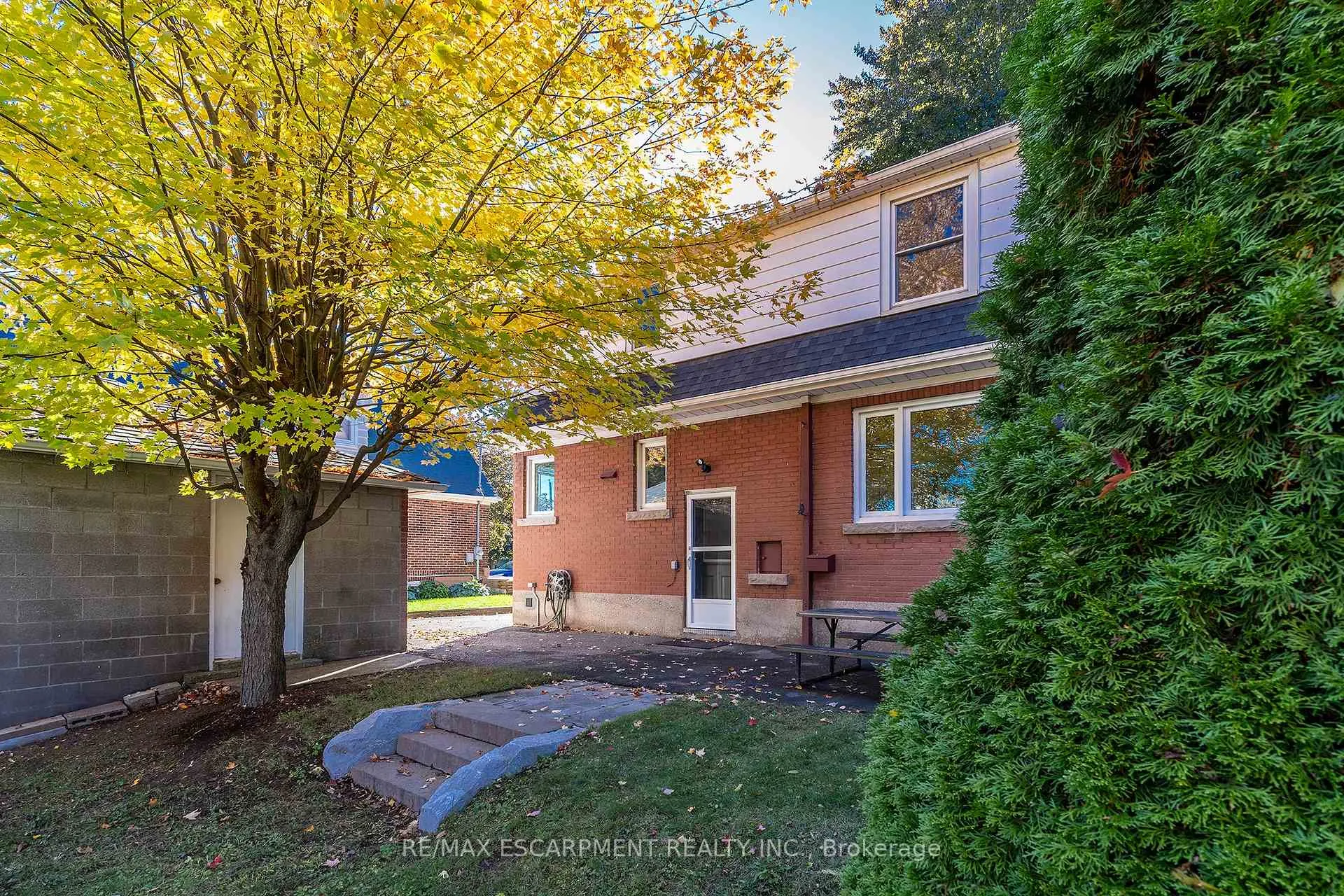 Photo 20 of 4876 Portage Road, Niagara Falls, Cherrywood — HOMEH