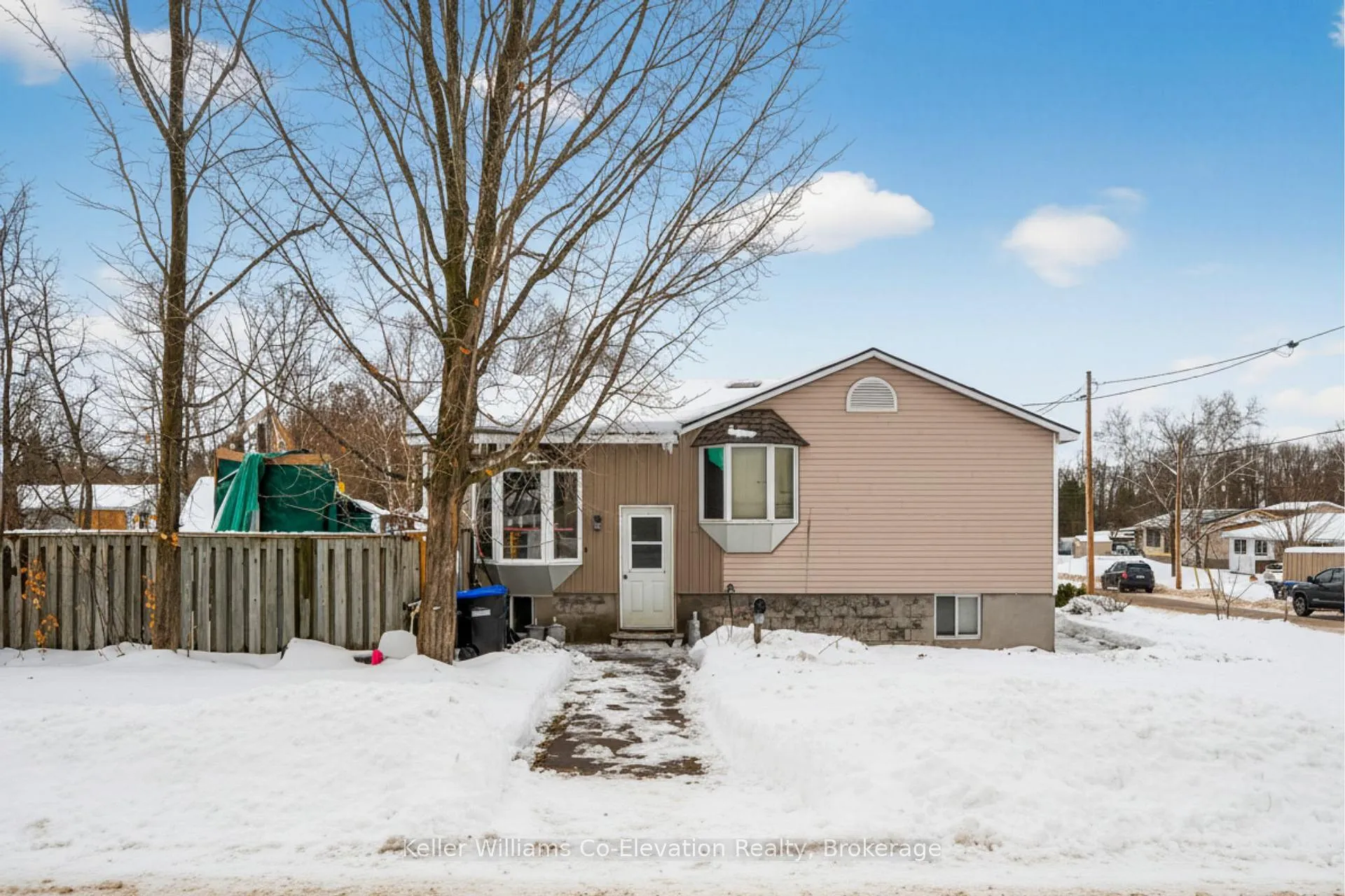 Photo 2 of 332 Wardell Street, Tay, Port McNicoll — HOMEH