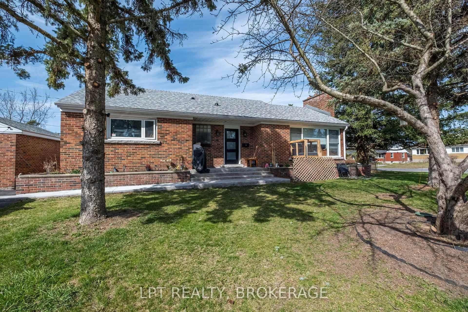 Front of 9 Elizabeth Avenue