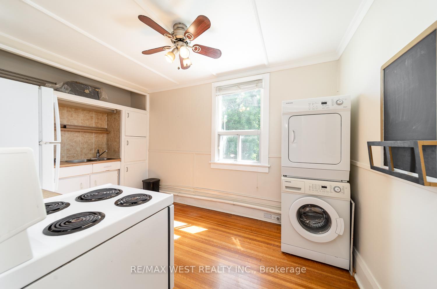 Photo 1 of Unit 2nd floor, 975 Broadview Avenue, Toronto, Broadview North — HOMEH