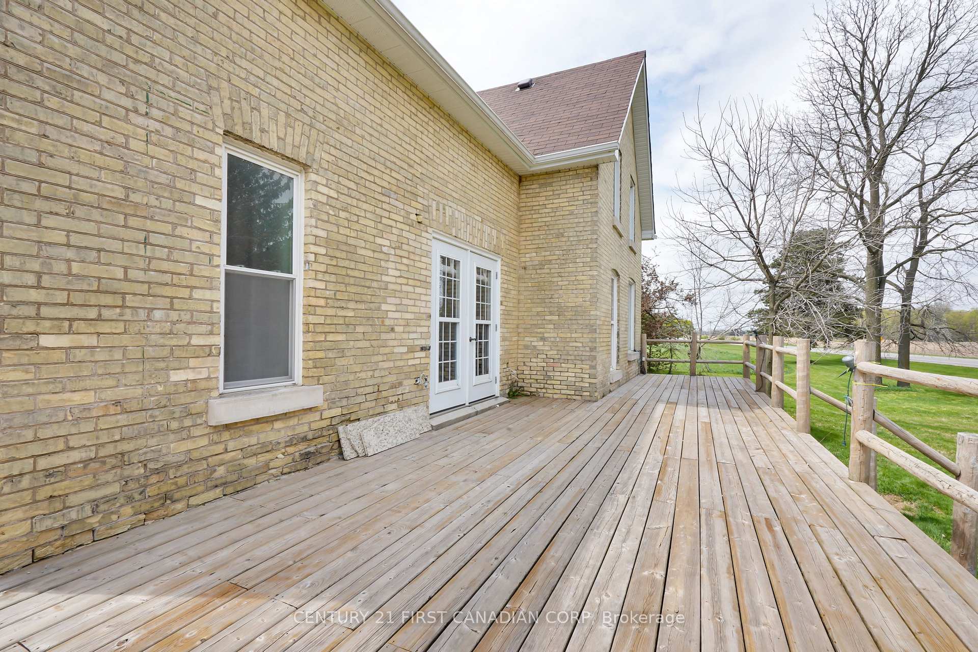 Photo 4 of 23895 Adelaide Road, Strathroy-Caradoc, NE — HOMEH