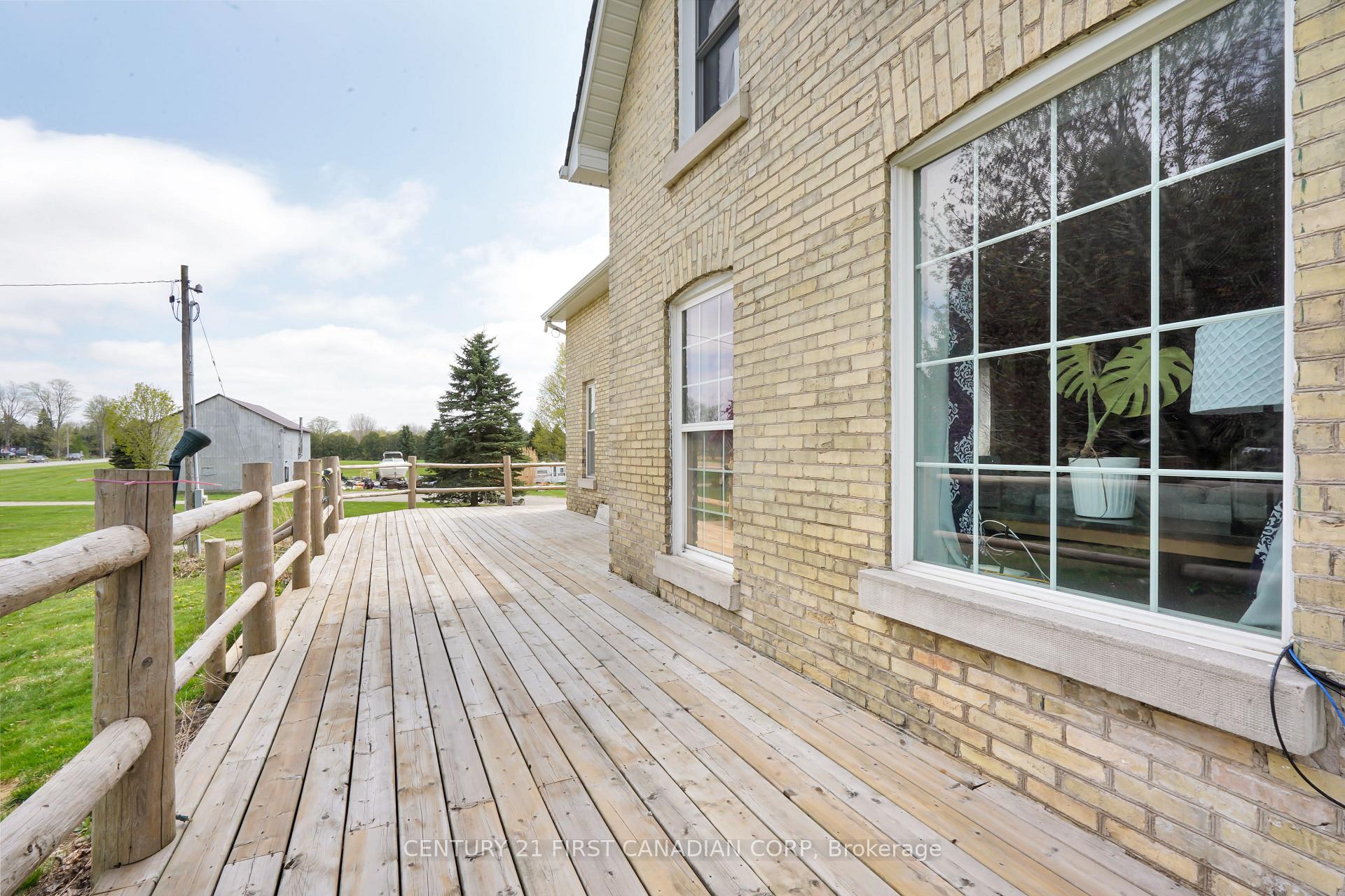 Photo 5 of 23895 Adelaide Road, Strathroy-Caradoc, NE — HOMEH