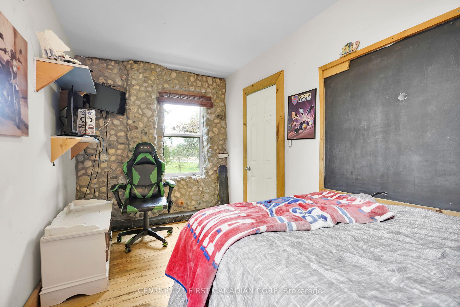 Photo 18 of 23895 Adelaide Road, Strathroy-Caradoc, NE — HOMEH