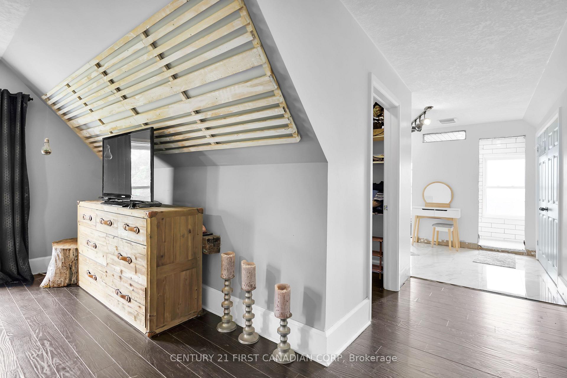 Photo 23 of 23895 Adelaide Road, Strathroy-Caradoc, NE — HOMEH