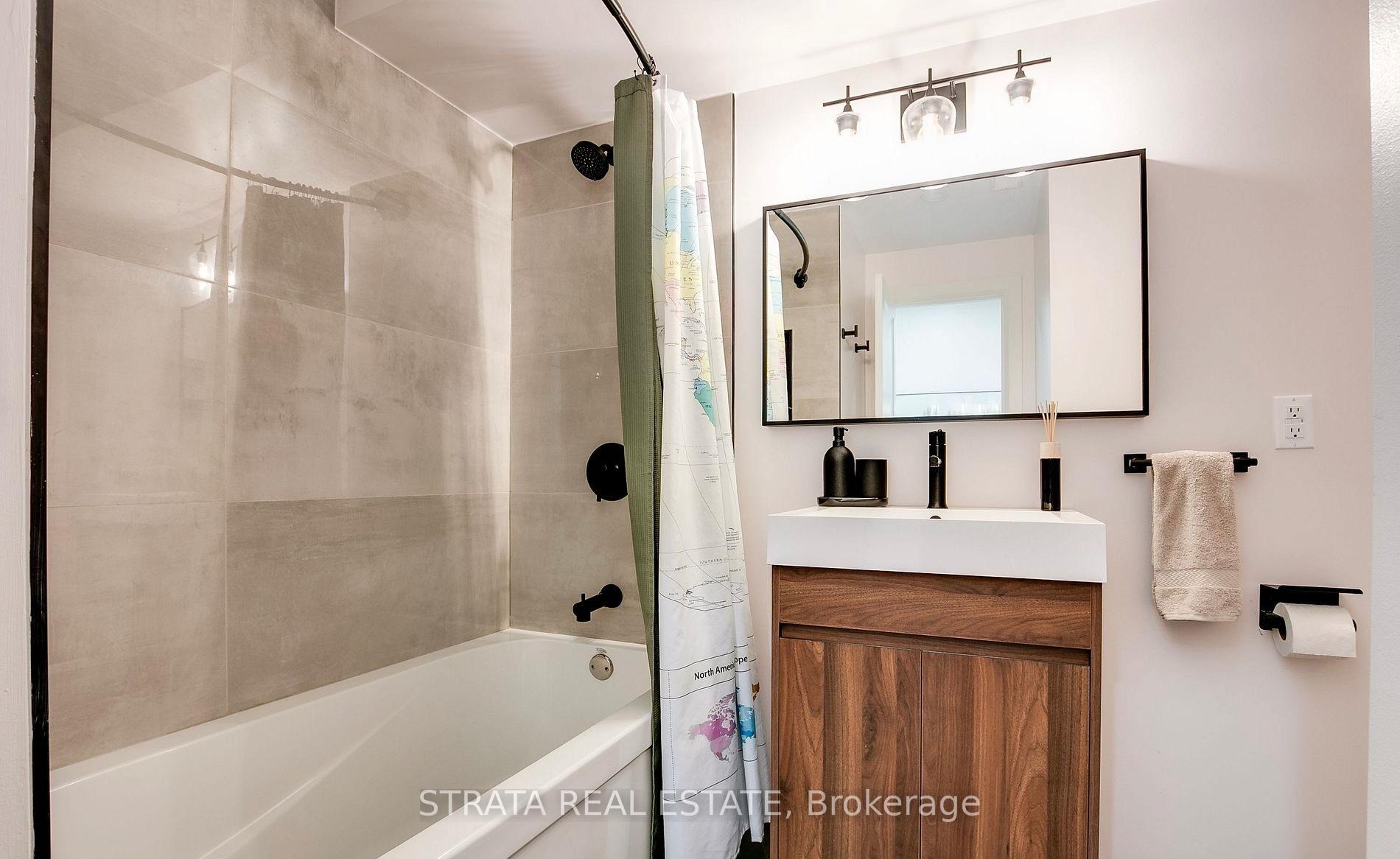 Photo 8 of 192 Hastings Avenue, Toronto, South Riverdale — HOMEH