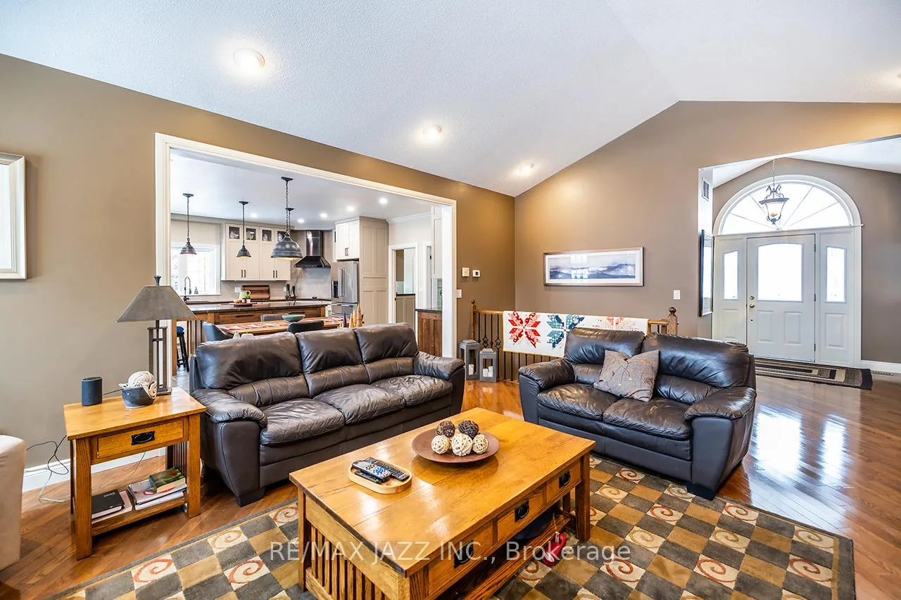 Photo 8 of 8495 Enfield Road, Clarington, Rural Clarington — HOMEH