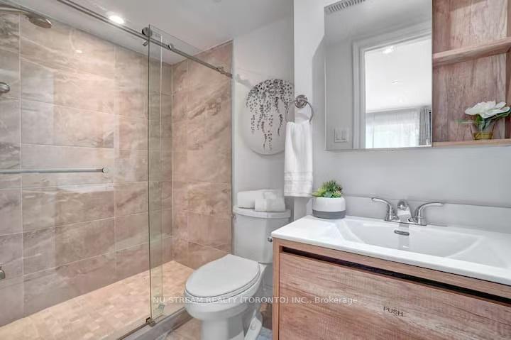 Photo 22 of Main+Upper 25 Duncannon Drive, Toronto, Forest Hill South — HOMEH