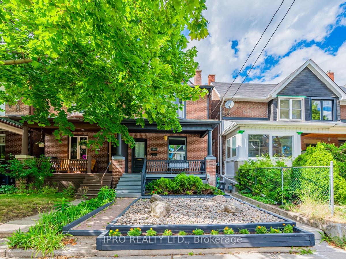 Front of 104 Dearbourne Avenue
