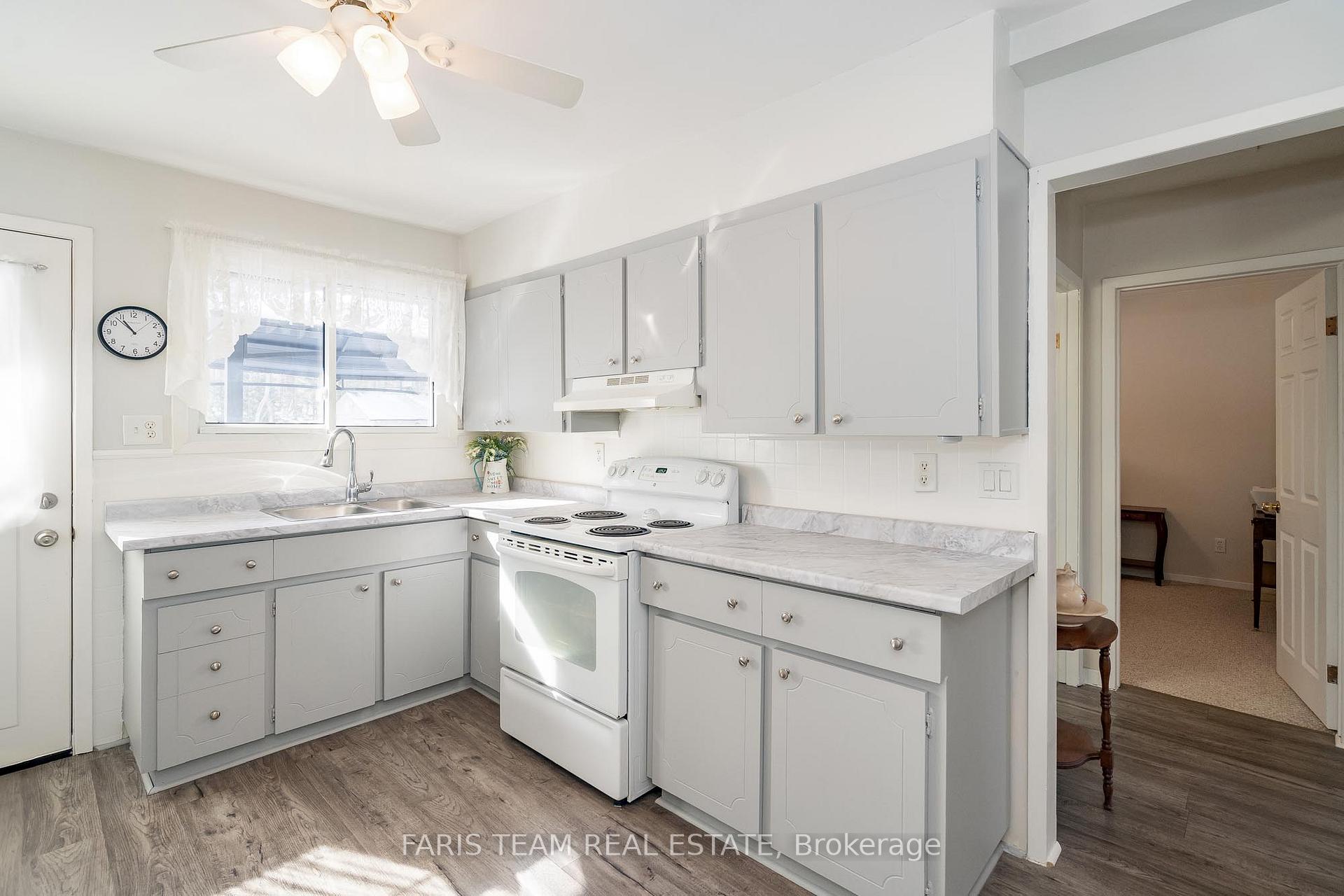 Photo 5 of 147 Bayview Avenue, Tay, Port McNicoll — HOMEH